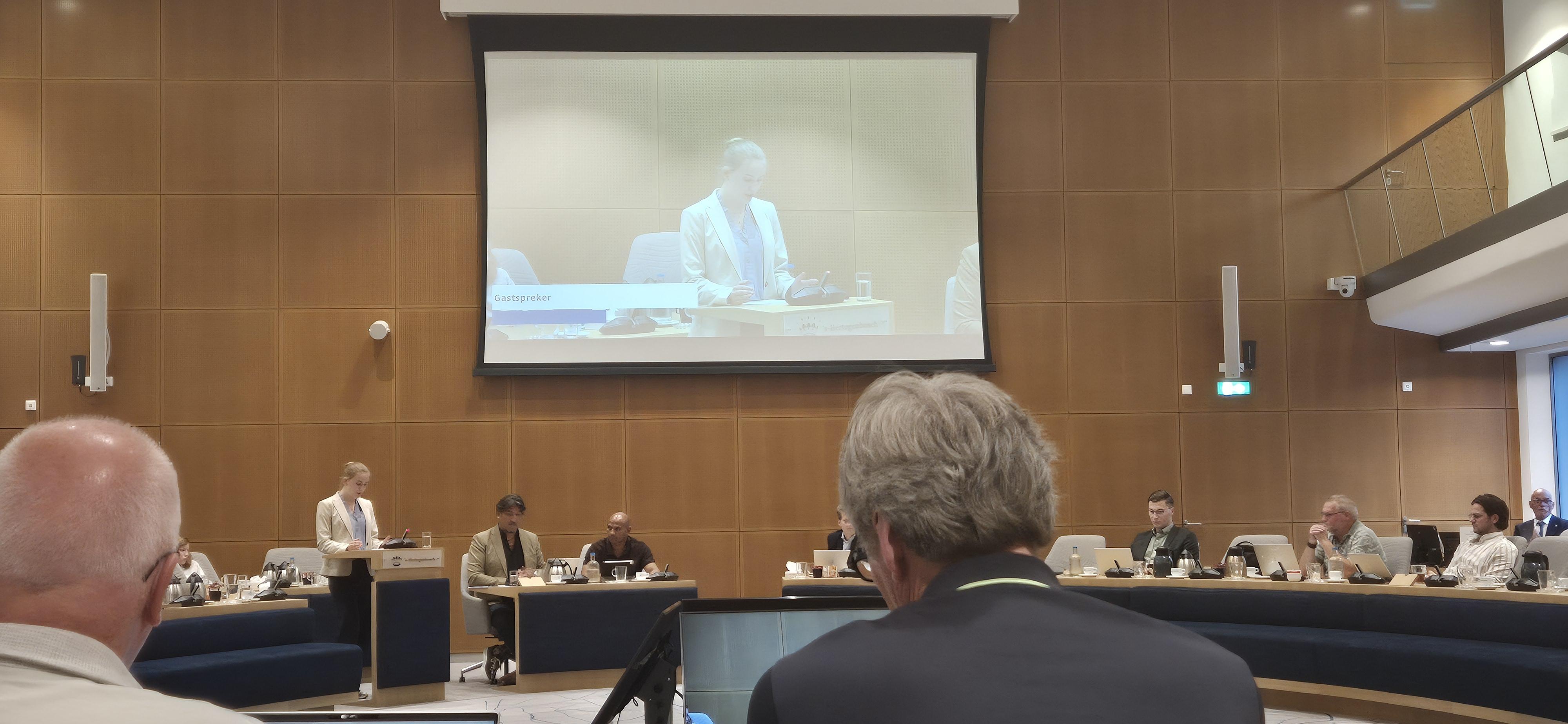Frederique Dexel en Bossche gemeenteraad 260615